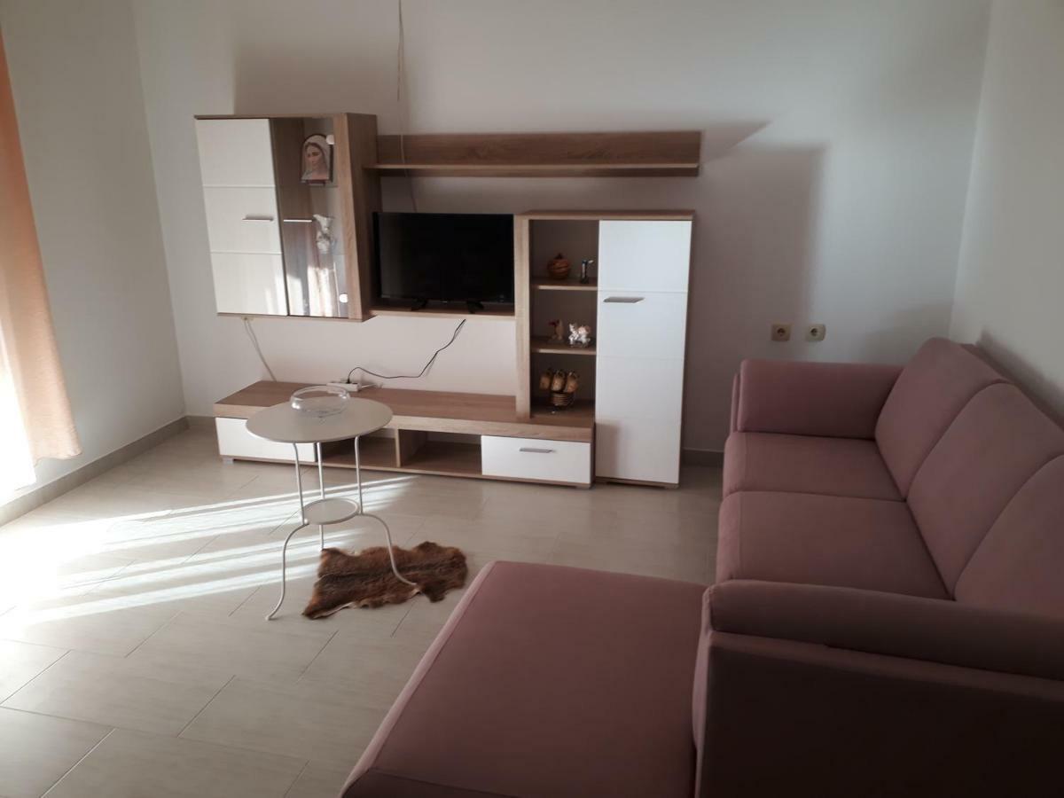 Apartment Dragan